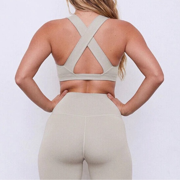 Set Active - Sand Set - Picture 4 of 7